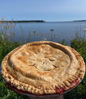 Sundays 'Pie' the Sea