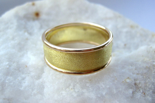 Photo - Custom Band: Yellow Gold with Upper and lower rims