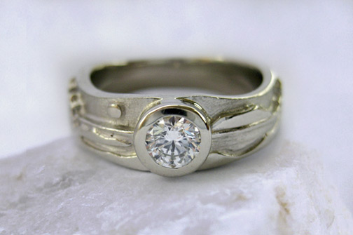 Photo - Landscape rings: Shoreline ring with 25 pt. Canadian Diamond